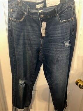 Cato Mid Wash Distressed Cropped Women's Jeans 18W